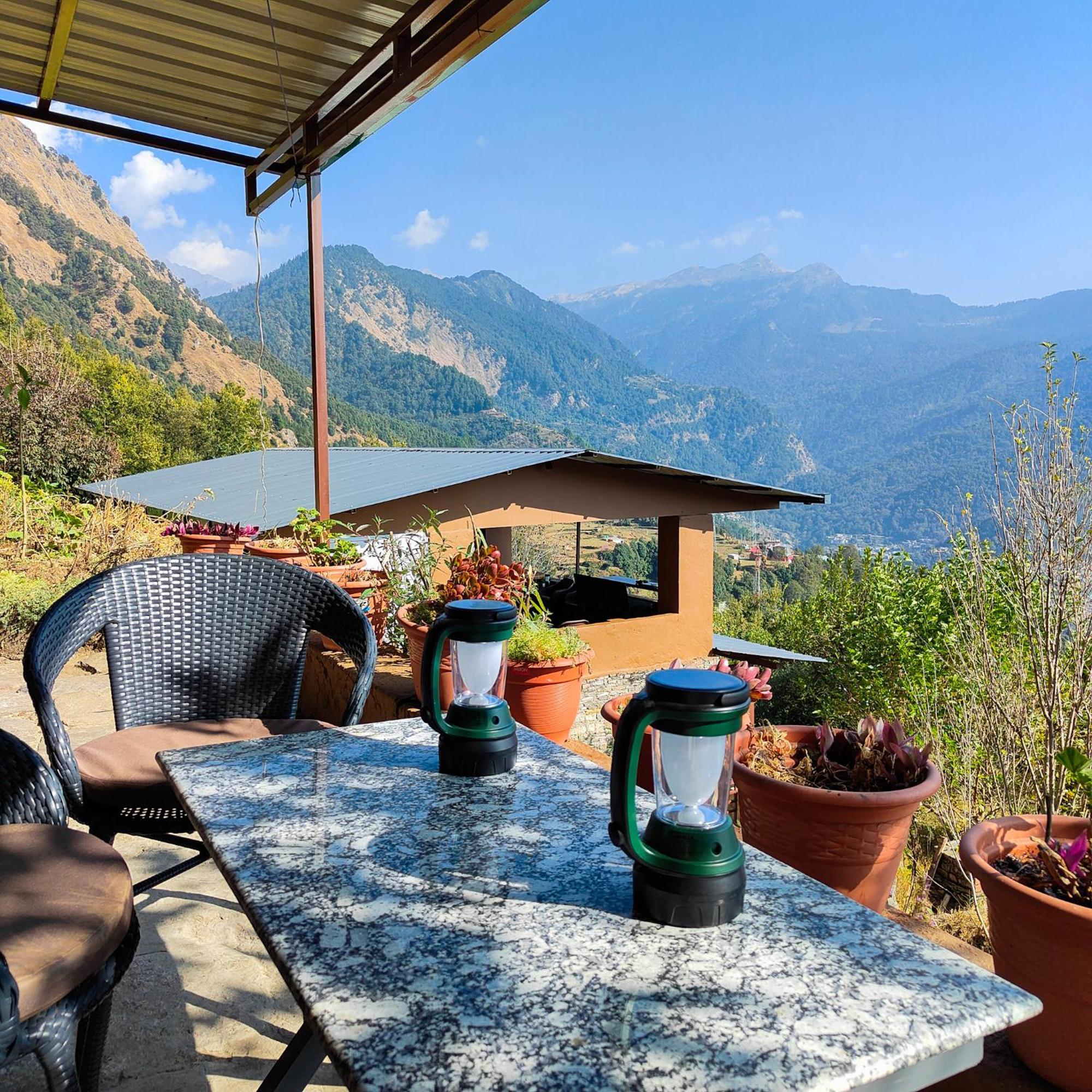 Cafe Buransh Βίλα Sari Εξωτερικό φωτογραφία