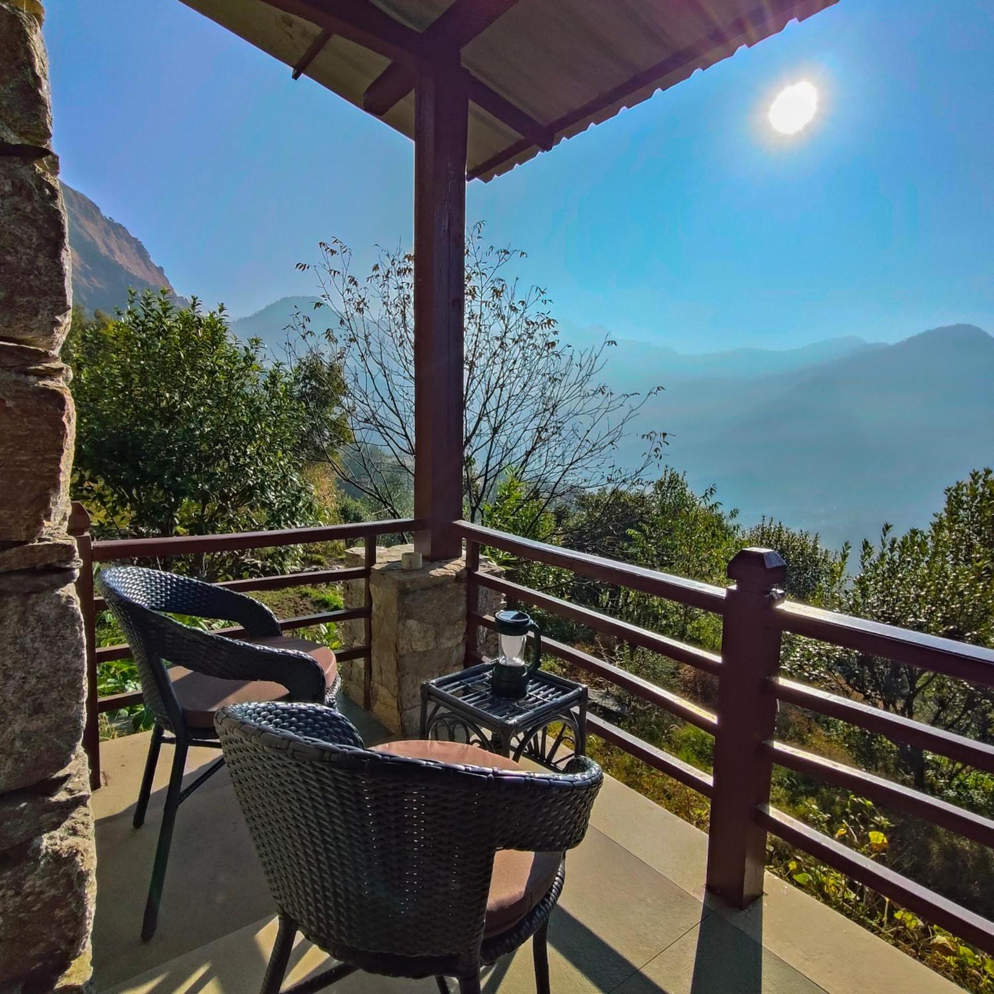 Cafe Buransh Βίλα Sari Εξωτερικό φωτογραφία