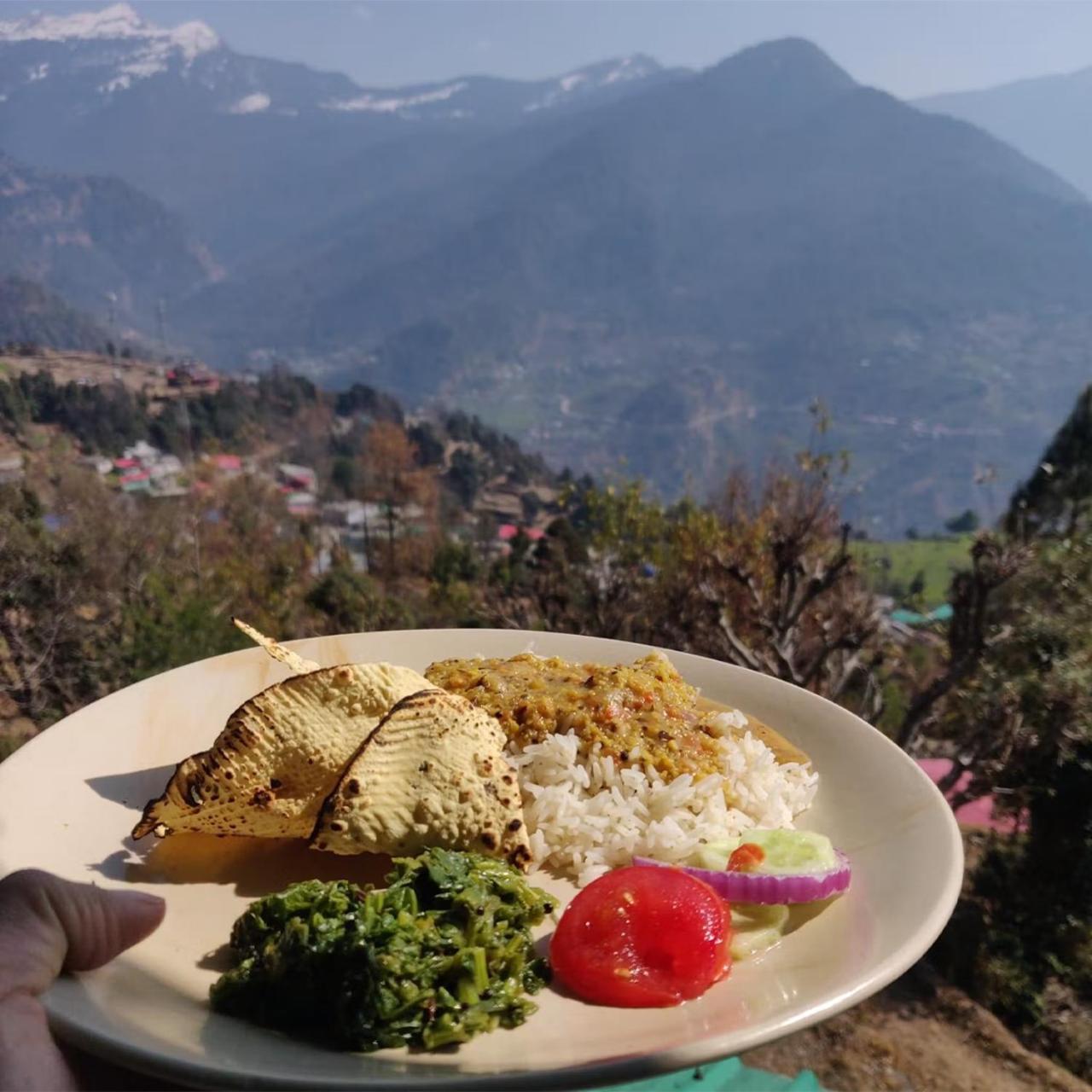 Cafe Buransh Βίλα Sari Εξωτερικό φωτογραφία